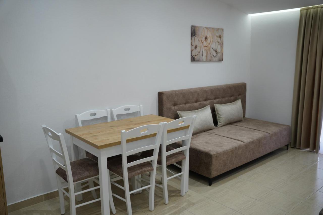 Apartments Costa Azzurra Velipojë Εξωτερικό φωτογραφία